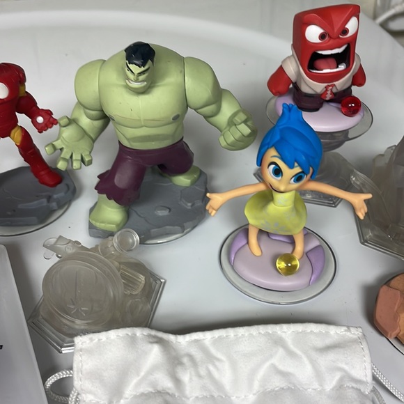 Disney Infinity Lot. XBOX ONE game, 2 platforms 2 discs w/bag and var figs - Picture 4 of 10